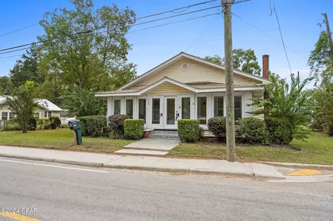 5299 Cotton St, Graceville, FL 32440