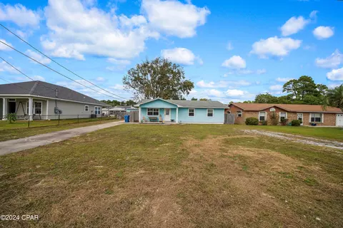 147 Heather Dr, Panama City Beach, FL 32413