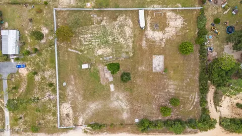 16037 Creekhaven Rd, Fountain, FL 32438