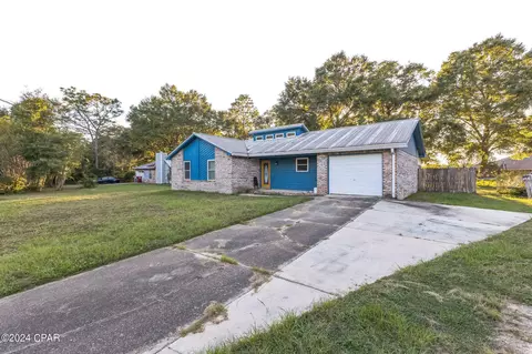 126 Springwood Cir, Crestview, FL 32536 photo 2