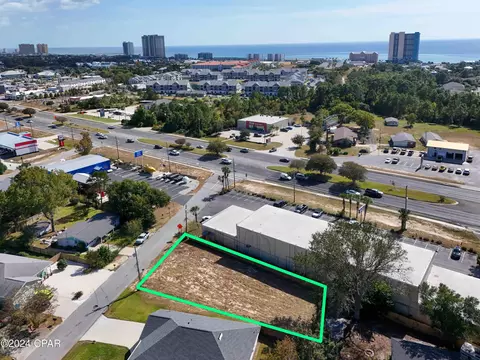 105 Heather Dr, Panama City Beach, FL 32413