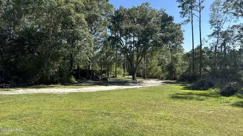 357 Joe Campbell Rd, Freeport, FL 32439