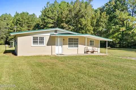 3512 Roche Ave, Vernon, FL 32462