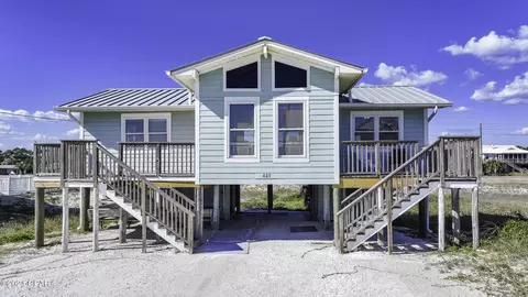 449 W Gorrie Dr, Eastpoint, FL 32328