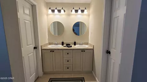 Bath - 4643 Eagle Way, Crestview, FL 32539 photo 1 of 7
