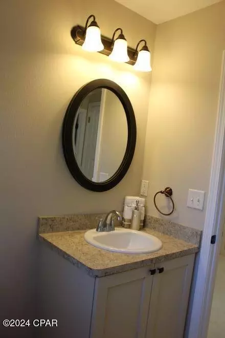 Bath - 4643 Eagle Way, Crestview, FL 32539 photo 5 of 7