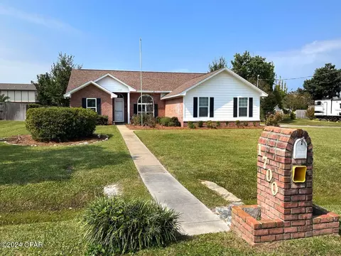1700 Connecticut Ave, Lynn Haven, FL 32444