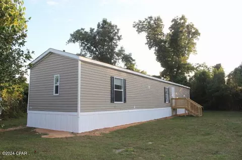 15953 Chipola St, Altha, FL 32421