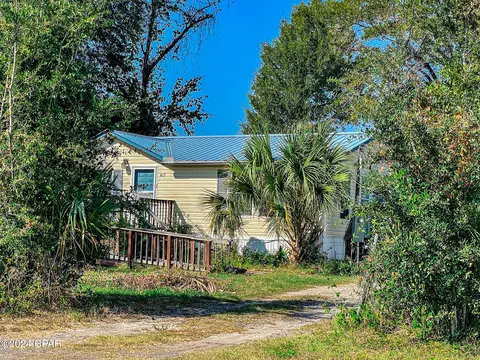 4031 E 8th St, Panama City, FL 32404