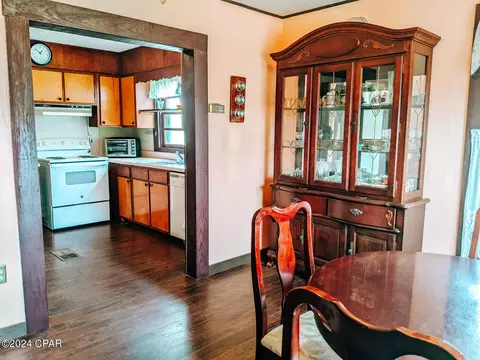 Dining - 2194 Bethlehem Rd, Cottondale, FL 32431 photo 1 of 1