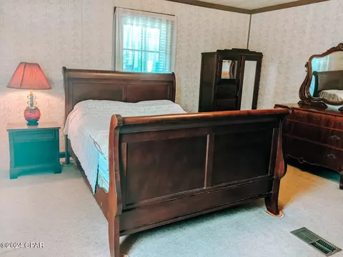 Bedroom - 2194 Bethlehem Rd, Cottondale, FL 32431 photo 2 of 2
