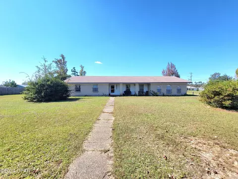 17680 Margaret St, Blountstown, FL 32424