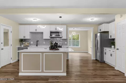 736 E Pine Forest Dr, Lynn Haven, FL 32444 photo 8