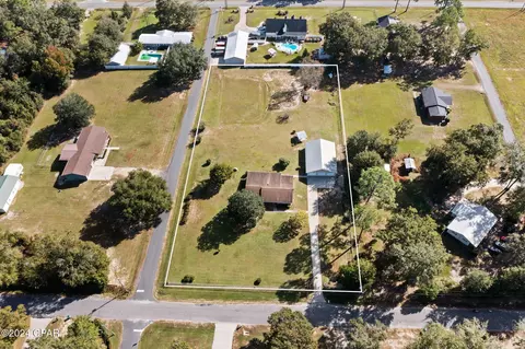 867 Haley Dr, Chipley, FL 32428 photo 2