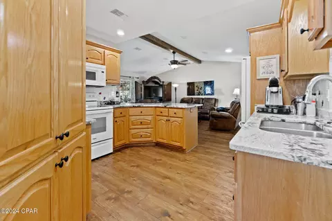 867 Haley Dr, Chipley, FL 32428 photo 7