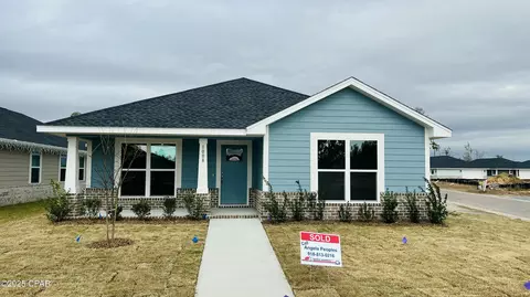1008 Bayou St, Panama City, FL 32404