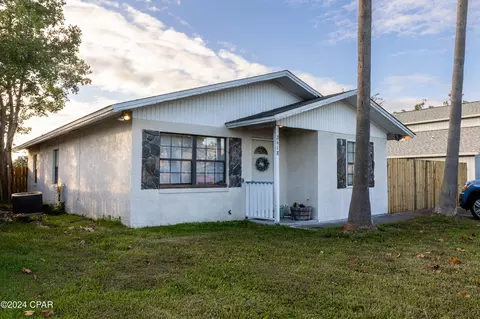 2418 Jason Dr, Lynn Haven, FL 32444
