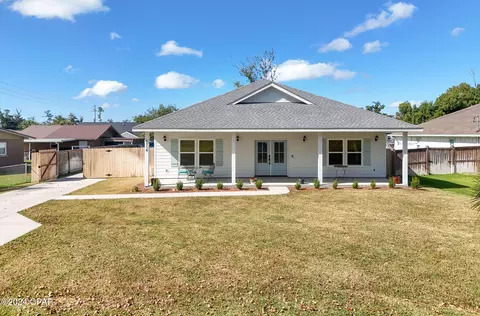 1114 New York Ave, Lynn Haven, FL 32444