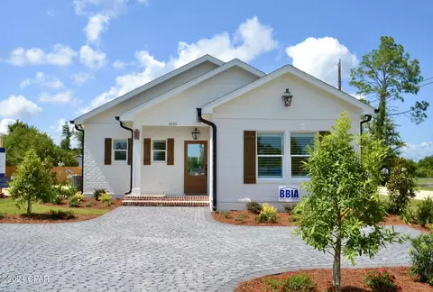 1835 Mckenzie Rd, Panama City, FL 32409