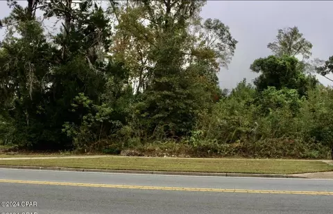 2972 Jefferson St, Marianna, FL 32446