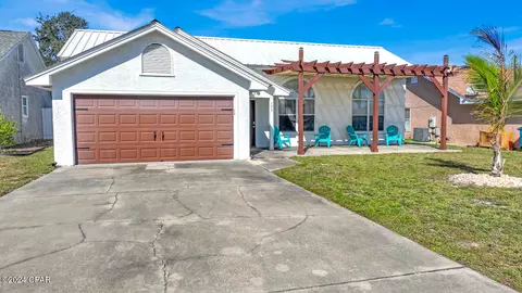 106 Seaclusion Dr, Panama City Beach, FL 32413