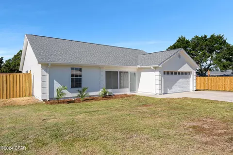 113 Palm Cir, Panama City Beach, FL 32413