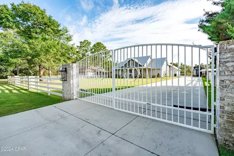 914 Skunk Valley Rd, Panama City, FL 32409