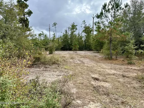 12340 E Main St, Fountain, FL 32438
