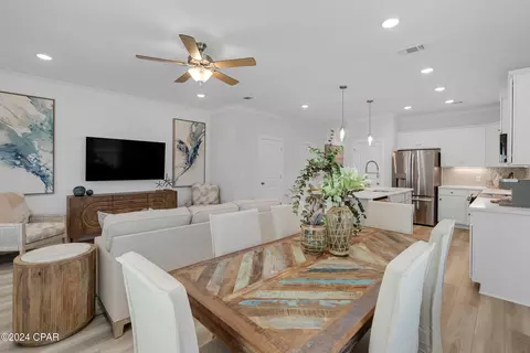 221 Skylah Ln #11, Panama City Beach, FL 32407