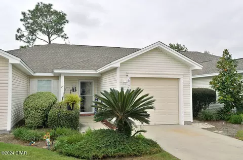 3032 Meadow St, Lynn Haven, FL 32444