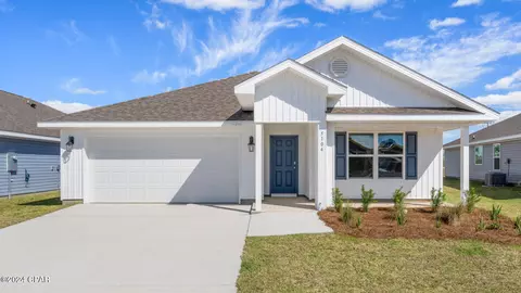 4430 Riparian Ln, Panama City, FL 32404