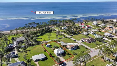 1604 Monument Ave, Port St Joe, FL 32456