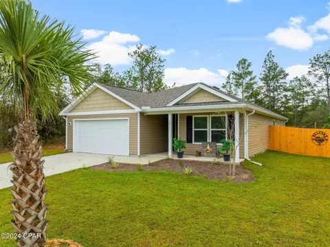 2215 Shenandoah Blvd, Chipley, FL 32428
