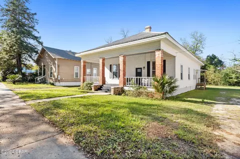 700 Main St, Chipley, FL 32428