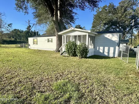 6919 Singletary St, Grand Ridge, FL 32442