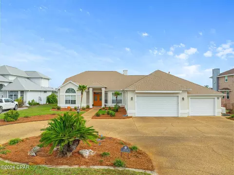 3014 Country Club Dr, Lynn Haven, FL 32444