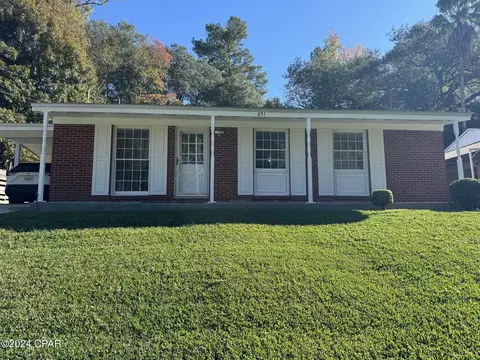 651 Gregory St, Chattahoochee, FL 32324
