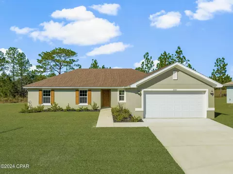 2082 Babcock St, Chipley, FL 32428