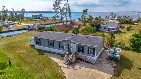 1606 Elma Ruth Dr, Southport, FL 32409