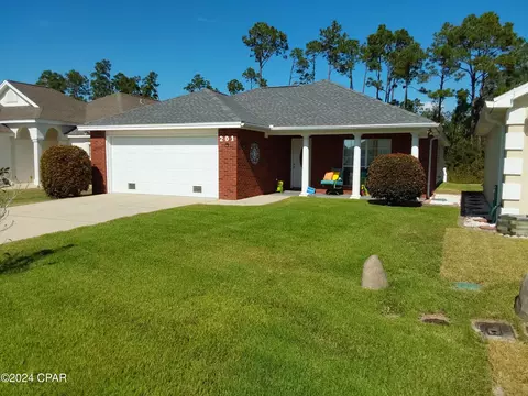 201 Lakeridge Drive Dr, Panama City, FL 32405