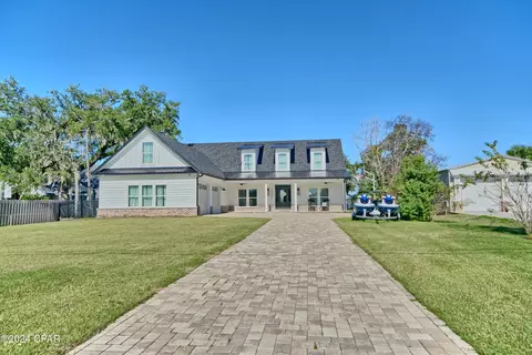 700 E 2nd St, Lynn Haven, FL 32444 photo 1