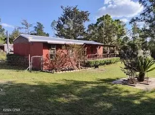 3388 Waxmanski Rd, Chipley, FL 32428