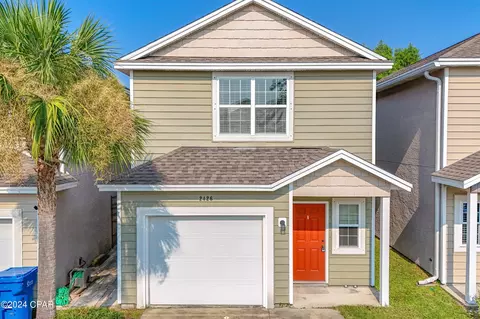2426 Causeway Manor Ct, Panama City, FL 32408