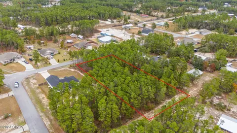 1820 White Western Lake Ln, Panama City, FL 32409