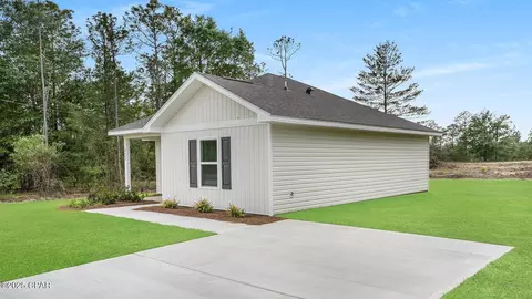 2430 Aquarius Dr, Chipley, FL 32428 photo 2