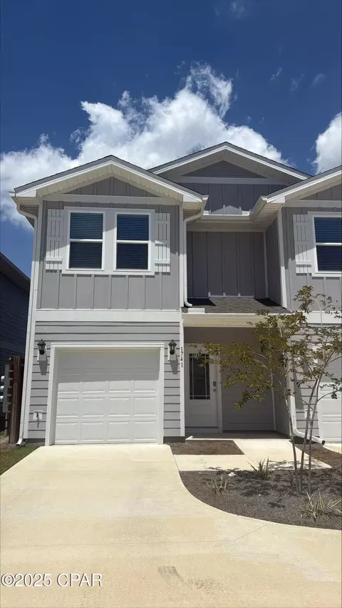 1741 Jakes Dr, Panama City, FL 32405