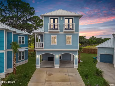 2702 Lagoon Manor Dr, Panama City, FL 32408