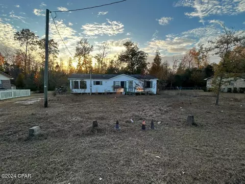 17446 Guilford Ct, Blountstown, FL 32424