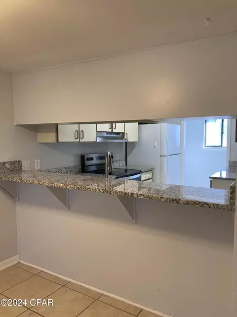 207 E 3rd St, Lynn Haven, FL 32444 photo 5