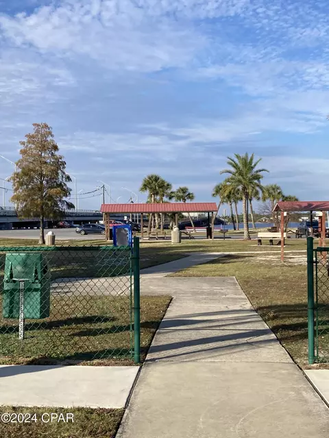 207 E 3rd St, Lynn Haven, FL 32444 photo 33